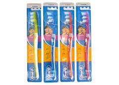 Зубна щітка Oral-B classic  (1,2,3) 1шт.