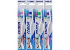 Зубна щітка на лист. 